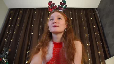 Snapshot of new_boobs chatting on 12-29-24, 04:19 Maria 3 online show from 12-29-24, 04:19