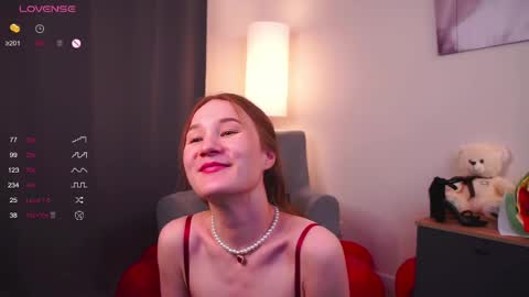 Snapshot of new_boobs chatting on 02-16-25, 07:37 Maria 3 online show from 02-16-25, 07:37