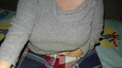 Lilly  online show from 10-06-25, 02:42