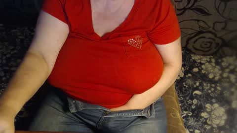 Lilly  online show from 12-18-25, 04:35