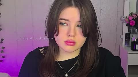 Snapshot of new_rina chatting on 12-17-25, 08:26 Rina online show from 12-17-25, 08:26