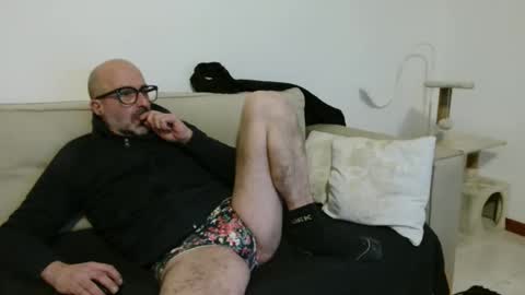 simi online show from 11-26-25, 07:37