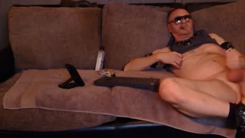 newfun11 online show from 02-26-26, 05:45