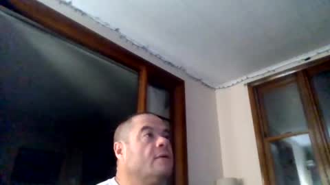 Snapshot of newguy81240 chatting on 01-01-25, 01:26 Newguy81240 online show from 01-01-25, 01:26