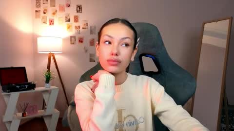 Lilly online show from 02-12-26, 01:17