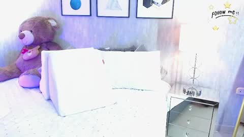Snapshot of neytiri_moon chatting on 05-06-26, 12:10 Sandra online show from 05-06-26, 12:10