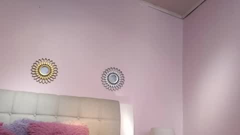 nezzukoo online show from 05-26-26, 07:32