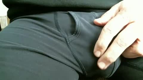 Snapshot of ngurth chatting on 12-22-24, 04:38 ngurth online show from 12-22-24, 04:38