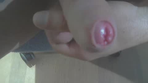 Snapshot of ni983 chatting on 09-09-25, 02:05 ni983 online show from 09-09-25, 02:05