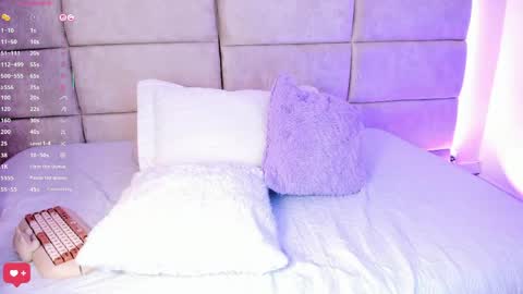 Nia online show from 04-27-26, 07:01