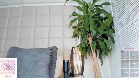 Snapshot of nia_bunny chatting on 03-12-25, 04:56 Nia online show from 03-12-25, 04:56