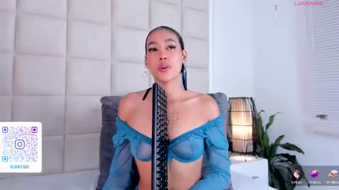 Snapshot of nia_bunny chatting on 09-29-25, 02:22 Nia online show from 09-29-25, 02:22