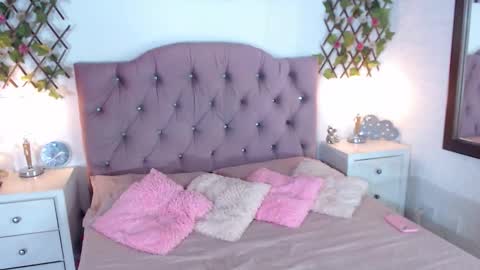 niabussethxxx online show from 11-29-25, 09:34