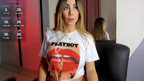 niacrawfordd online show from 05-22-26, 04:19