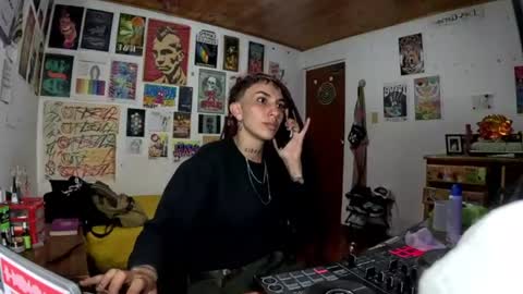 niah online show from 06-23-26, 02:31
