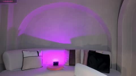 SQUIRTER DOLL    online show from 10-24-25, 07:54