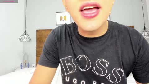 Snapshot of niall_falcon chatting on 01-20-25, 01:00 Niall online show from 01-20-25, 01:00