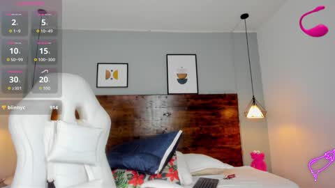 Snapshot of niall_falcon chatting on 01-21-25, 07:06 Niall online show from 01-21-25, 07:06