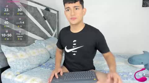 Niall  online show from 12-02-25, 12:54