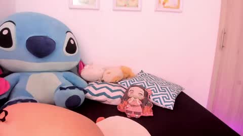  Nia  online show from 04-28-26, 04:01