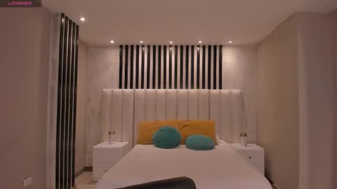 Call me Nia  online show from 09-11-25, 07:25