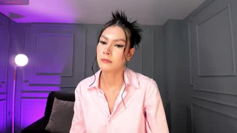 Call me Nia  online show from 11-26-25, 07:04