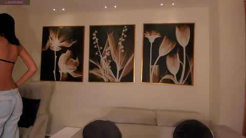 Call me Nia  online show from 04-20-26, 06:42