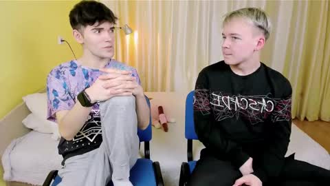 Snapshot of nic_ky chatting on 12-27-24, 04:54 Nick PVT is open FanslyTwitter - Nic kycb online show from 12-27-24, 04:54