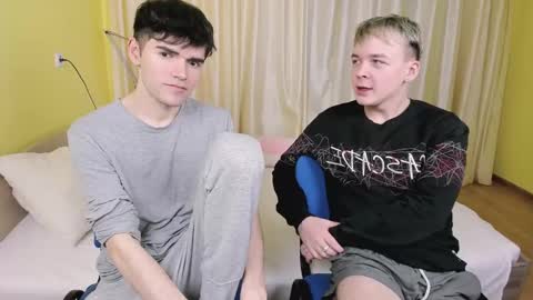 Snapshot of nic_ky chatting on 12-28-24, 03:37 Nick PVT is open FanslyTwitter - Nic kycb online show from 12-28-24, 03:37