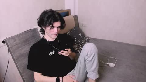 Snapshot of nic_ky chatting on 10-21-25, 05:46 Nick PVT is open FanslyTwitter - Nic kycb online show from 10-21-25, 05:46