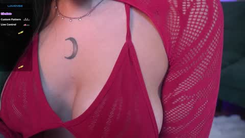 Snapshot of nicdani_1 chatting on 12-14-24, 09:13 Dani 3 online show from 12-14-24, 09:13