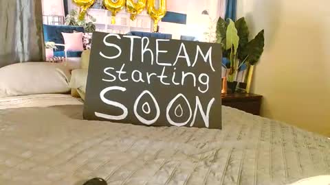 NICE AND SAVVY online show from 10-19-25, 04:46