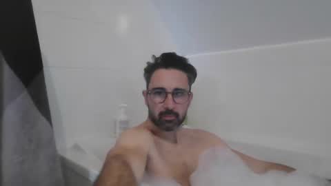 nicefrenchguy79 online show from 12-01-25, 11:26