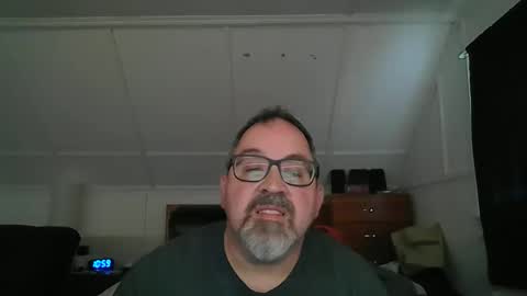 niceguy7208 online show from 04-26-26, 02:59