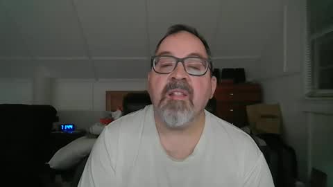 niceguy7208 online show from 04-28-26, 03:44