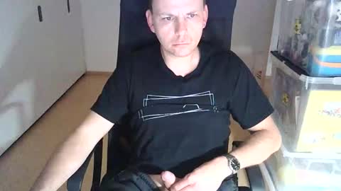 Snapshot of niceguyflo chatting on 09-15-25, 02:22 NiceGuyFlo online show from 09-15-25, 02:22