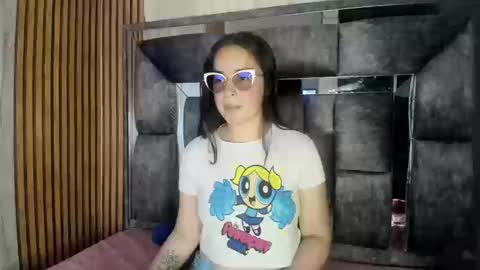 Snapshot of nicehot____ chatting on 09-23-25, 10:24 Luna online show from 09-23-25, 10:24