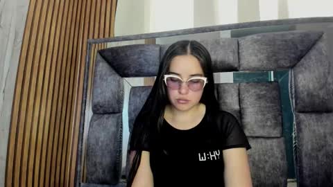 Snapshot of nicehot____ chatting on 11-25-25, 05:35 Luna online show from 11-25-25, 05:35