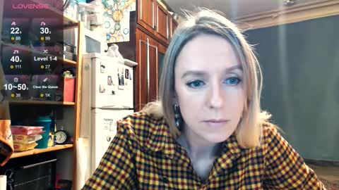 Snapshot of nicekat chatting on 10-08-25, 06:16 Kathrine online show from 10-08-25, 06:16