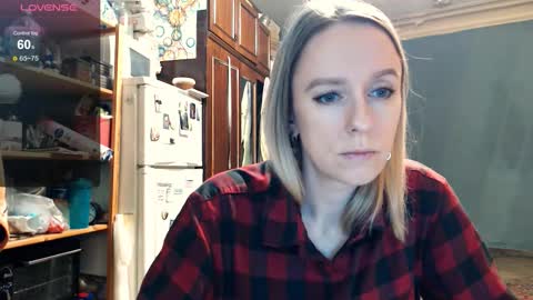 Snapshot of nicekat chatting on 10-29-25, 04:42 Kathrine online show from 10-29-25, 04:42