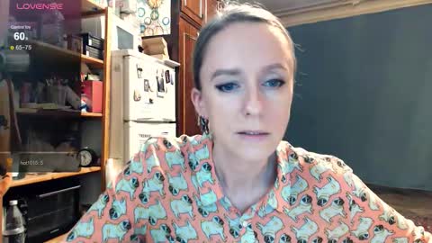 Snapshot of nicekat chatting on 11-08-25, 07:23 Kathrine online show from 11-08-25, 07:23