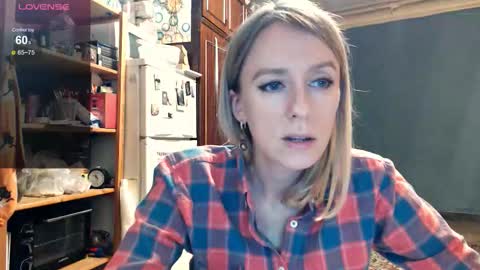 Snapshot of nicekat chatting on 11-09-25, 05:22 Kathrine online show from 11-09-25, 05:22