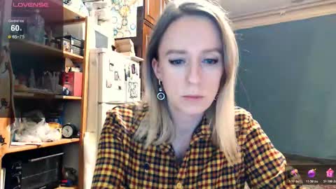 Snapshot of nicekat chatting on 11-15-25, 06:59 Kathrine online show from 11-15-25, 06:59