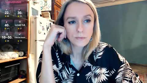 Snapshot of nicekat chatting on 11-16-25, 08:03 Kathrine online show from 11-16-25, 08:03