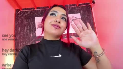 Nicolle  online show from 12-11-24, 07:03