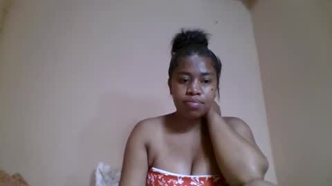 nicelly01 online show from 05-06-26, 07:41