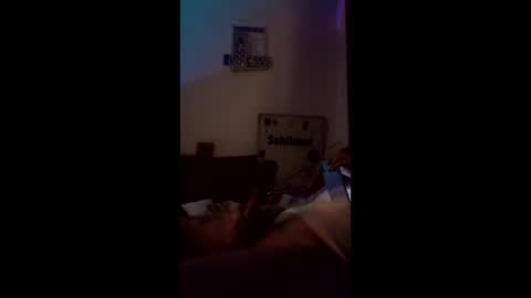 Snapshot of nicepunisher chatting on 12-17-25, 04:07 nicepunisher online show from 12-17-25, 04:07