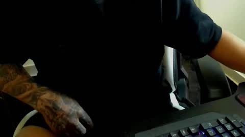 Camila And Steeven online show from 10-05-25, 01:20