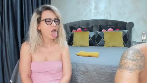 Sophie online show from 02-14-25, 07:59