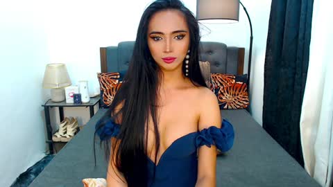 Olivia online show from 12-08-24, 06:01